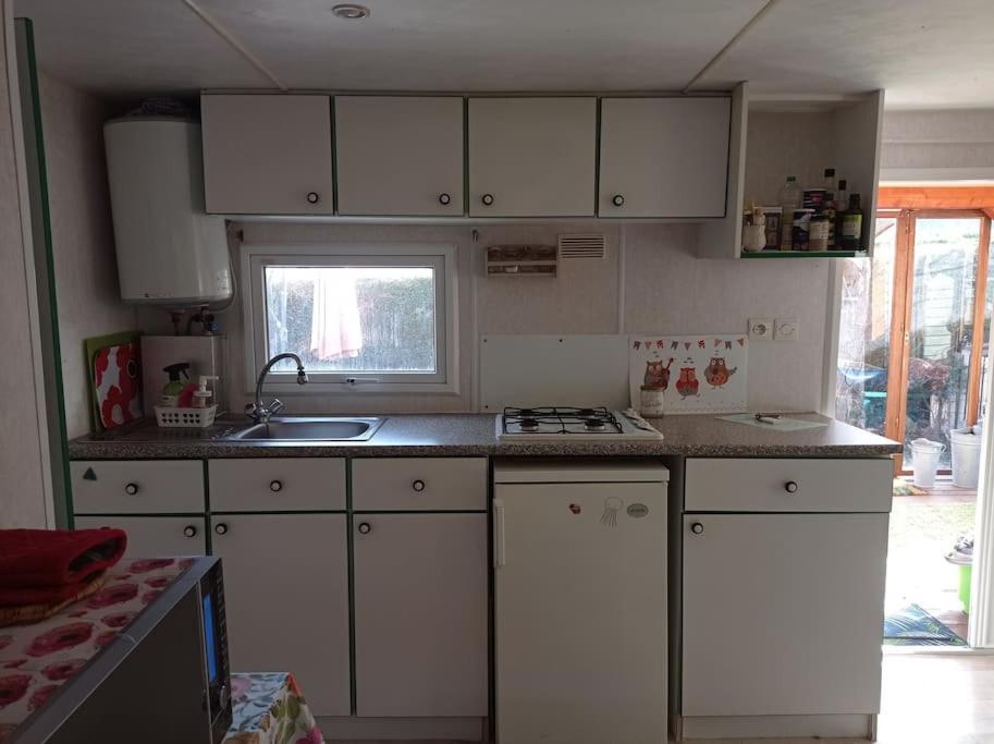 Beauzac Mobile Home Toutes Saisons מראה חיצוני תמונה